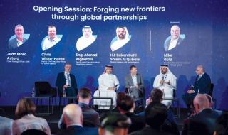 معرض دبي للطيران يسلط الضوء على الشراكات الدولية ومستقبل الفضاء