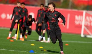 تاريخيا.. ميلان يكتسح لاتسيو 72 مرة