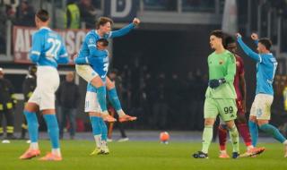 نابولي يقهر روما في ديربي الجنوب