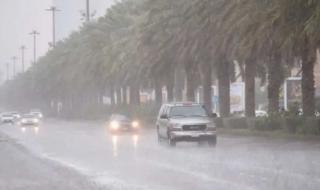 أمطار متوسطة على منطقة الجوف.. والأرصاد تحذر من حالة الجو