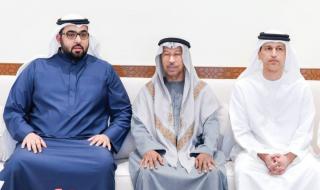 حاكم أم القيوين يعزي في وفاة موزة إبراهيم آل علي