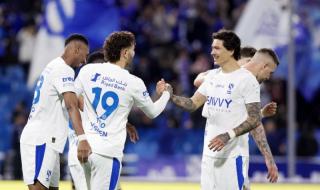 الهلال ينتصر ويعيد الدوري إلى الجولة الـ3