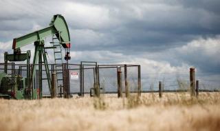 احتمالات تعطّل الإمدادات ترفع أسعار النفط