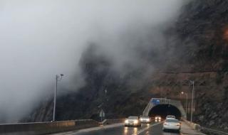 رسمياً: عاصفة مرعبة تضرب 3 مناطق سعودية... رؤية صفر وبرد قاتل حتى الليل!