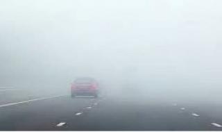 عاجل.. الأرصاد تحذر من موجة ضباب كثيف من فجر الثلاثاء تضرب 3 مناطق وتحجب حتى رؤية كف يدك