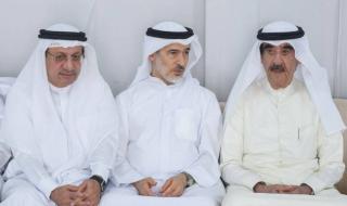 حاكم أم القيوين يعزي في وفاة سلطان بن خليفة الحبتور