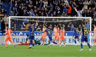 بعد التتويج.. برشلونة يسقط في مينديزوروزا