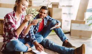 هل تناسبك نصائح مشاهير الاستثمار؟ الحقيقة تعتمد على بلدك وثقافة المال