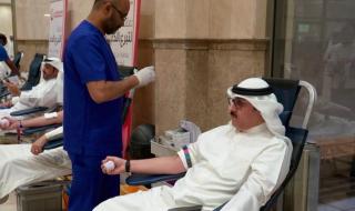 الوكيل السويلم يتقدم المتبرعين بالدم