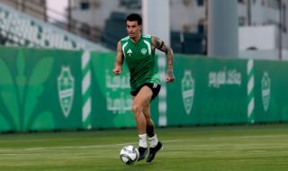 الأهلي.. إيبانيز يقترب و3 يلازمون العيادة