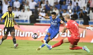 في الرياض.. الهلال يتفوق على الاتحاد