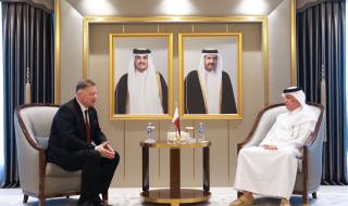 وزير الدولة للشؤون الخارجية يودع سفير أوكرانيا