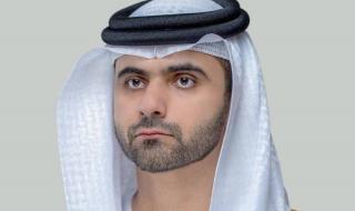 منصور بن محمد يشهد توقيع مذكرة تفاهم بين مركز محمد بن راشد لإعداد القادة ومجموعة الإمارات لتطوير قيادات المستقبل في قطاع الطيران