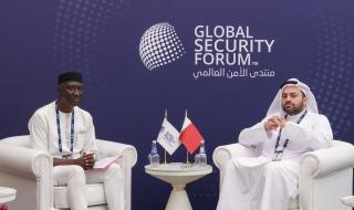 وزير الدولة بوزارة الخارجية يجتمع مع عدد من المسؤولين على هامش منتدى الأمن العالمي
