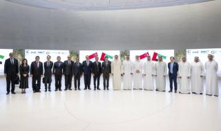 الإمارات وسنغافورة تبحثان التعاون في الذكاء الاصطناعي والطاقة