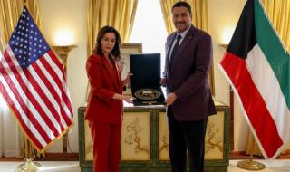 وزير الدفاع يلتقي سفيرة الكويت في واشنطن