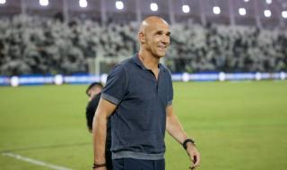 بعد السداسية.. ليتش: ليس لدي ما أقوله.. وزوجتي تعرف سر ملامحي