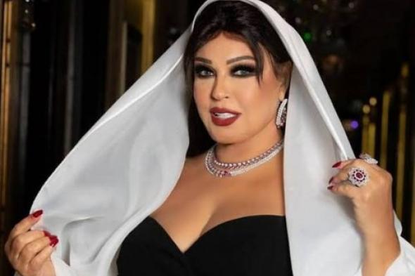 وسط برد الشتاء – فيفي عبده تبهر متابعيها على الشاطئ