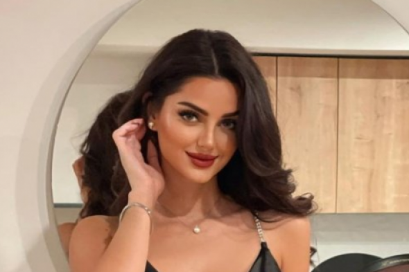 الإيرانية ماهلاغا جابري تحرق مواقع التواصل بإطلالة نارية وصارخة .. ستنصدم من الملابس الذي أرتدتها ! (صورة)