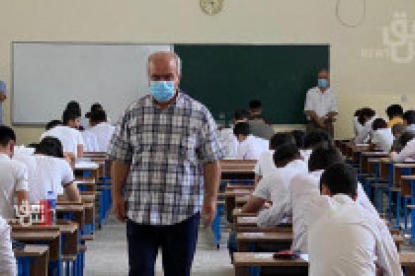 لأول مرة في اليمن: "الذكاء الاصطناعي" يساعد الطلاب في ممارسة "الغش" داخل قاعات الامتحانات الوزارية !