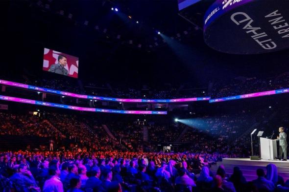 برجيل القابضة تُعلن عن مكافأة تقديرية بقيمة 15 مليون درهم للعاملين في الخطوط الأمامية ضمن تجمع حضره أكثر من 8500 موظف في أبوظبي